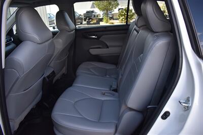 2021 Toyota Highlander Hybrid XLE   - Photo 13 - Heber City, UT 84032