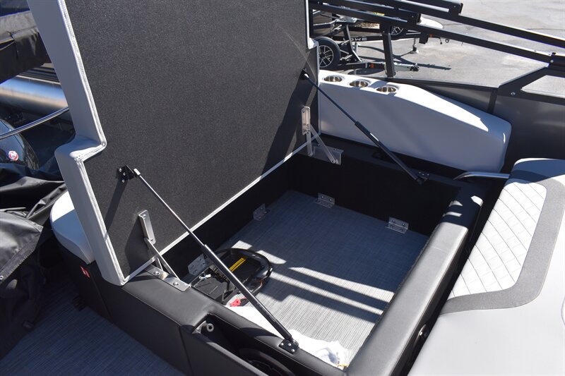 2026 Lowe SS230 Dual Helm Conversion Lounge Special 150HP XL PRO XS Mercury 4-Stroke - Photo 29 - Heber City, UT 84032