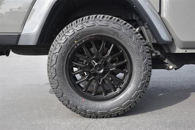 2023 Jeep Gladiator Sport S   - Photo 10 - Heber City, UT 84032