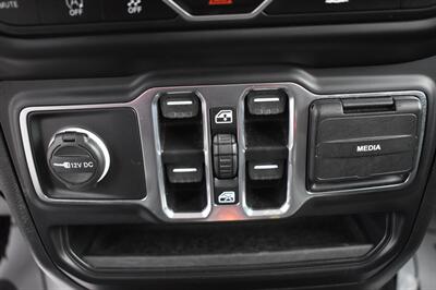 2023 Jeep Gladiator Sport S   - Photo 19 - Heber City, UT 84032