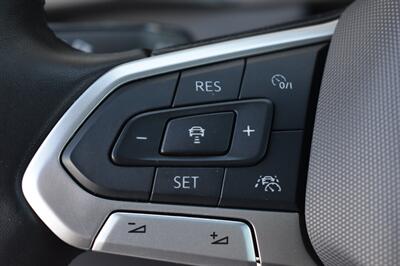 2025 Volkswagen Taos SE Black 4Motion - Photo 34 - Heber City, UT 84032