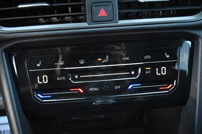 2025 Volkswagen Taos SE Black 4Motion - Photo 25 - Heber City, UT 84032