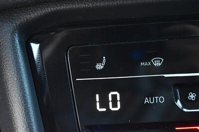2025 Volkswagen Taos SE Black 4Motion - Photo 24 - Heber City, UT 84032