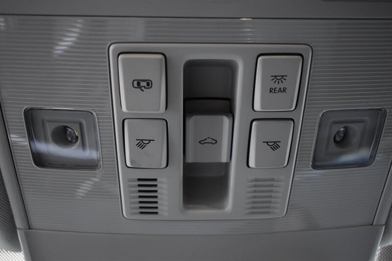 2025 Volkswagen Taos SE Black 4Motion - Photo 29 - Heber City, UT 84032