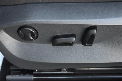 2025 Volkswagen Taos SE Black 4Motion - Photo 15 - Heber City, UT 84032
