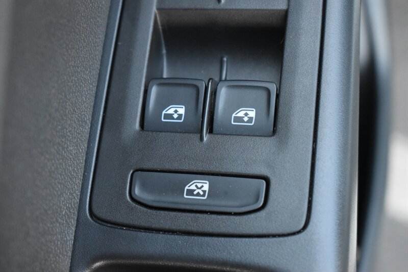 2025 Volkswagen Taos SE Black 4Motion - Photo 19 - Heber City, UT 84032