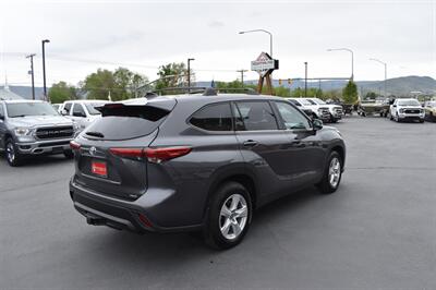 2022 Toyota Highlander L   - Photo 5 - Heber City, UT 84032