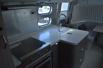 2019 Airstream Globetrotter FB 25 Twin   - Photo 24 - Heber City, UT 84032