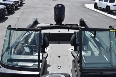 2026 Lowe Fishing Machine 1875 200hp PRO XS Mercury 4-Stroke   - Photo 32 - Heber City, UT 84032