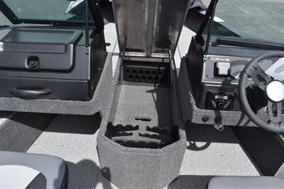 2026 Lowe Fishing Machine 1875 200hp PRO XS Mercury 4-Stroke   - Photo 28 - Heber City, UT 84032