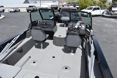 2026 Lowe Fishing Machine 1875 200hp PRO XS Mercury 4-Stroke   - Photo 18 - Heber City, UT 84032