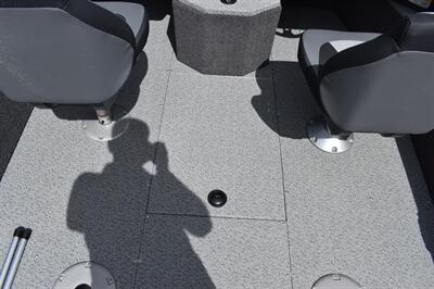 2026 Lowe Fishing Machine 1875 200hp PRO XS Mercury 4-Stroke   - Photo 25 - Heber City, UT 84032