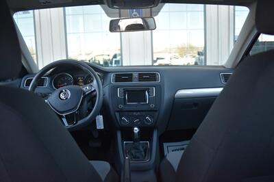 2017 Volkswagen Jetta 1.4T S   - Photo 11 - Heber City, UT 84032