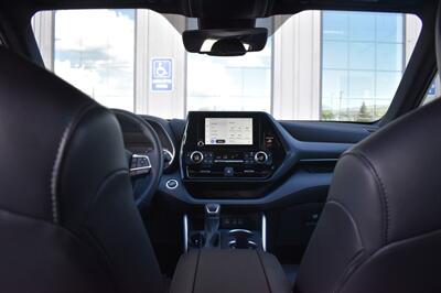 2023 Toyota Highlander XSE   - Photo 16 - Heber City, UT 84032