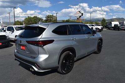 2023 Toyota Highlander XSE   - Photo 5 - Heber City, UT 84032