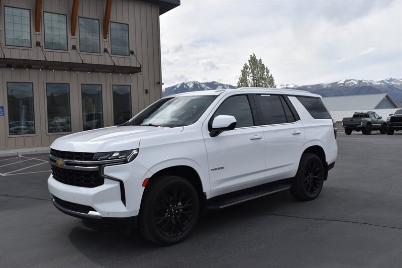 2023 Chevrolet Tahoe LS  