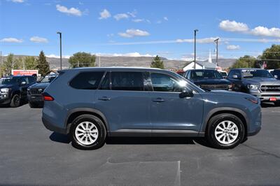 2025 Toyota Grand Highlander XLE   - Photo 3 - Heber City, UT 84032