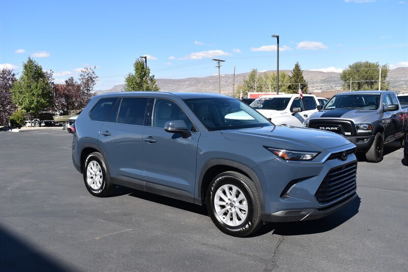 2025 Toyota Grand Highlander XLE   - Photo 1 - Heber City, UT 84032