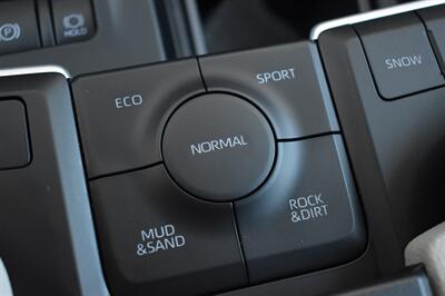 2025 Toyota Grand Highlander XLE   - Photo 23 - Heber City, UT 84032