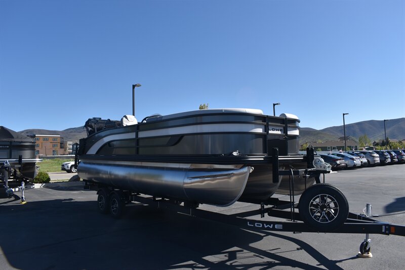 2026 Lowe SF232 200hp Mercury 4-Stroke - Photo 12 - Heber City, UT 84032