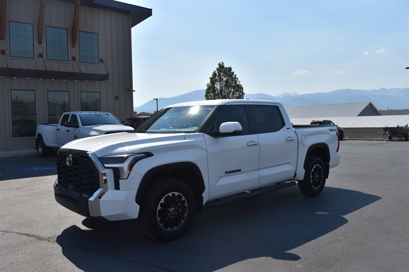 2024 Toyota Tundra SR5  