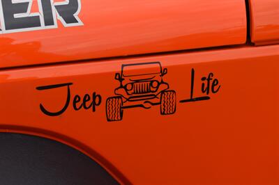2015 Jeep Wrangler Sport S   - Photo 12 - Heber City, UT 84032