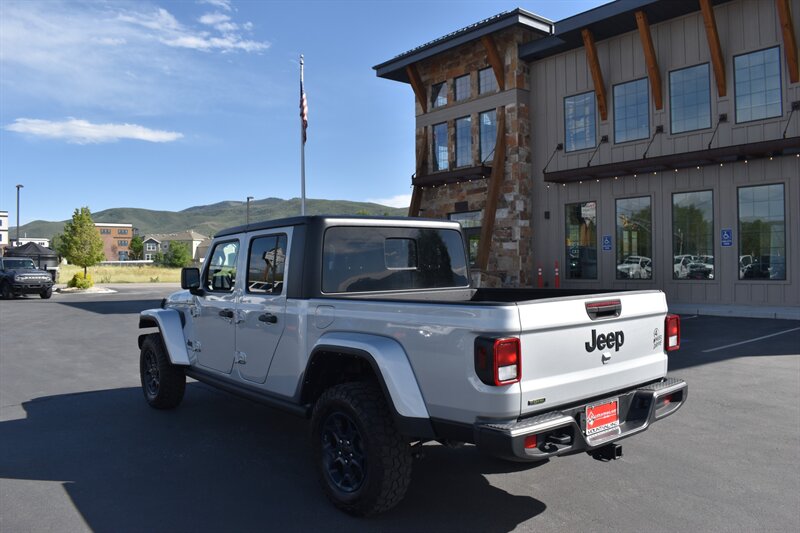 2023 Jeep Gladiator Willys - Photo 6 - Heber City, UT 84032