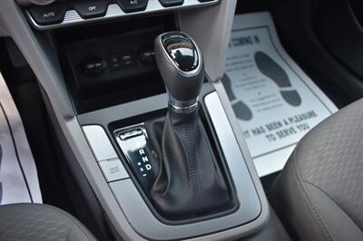 2020 Hyundai ELANTRA SEL   - Photo 17 - Heber City, UT 84032