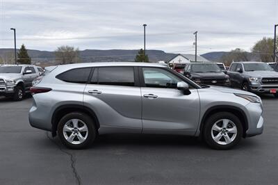 2024 Toyota Highlander LE   - Photo 3 - Heber City, UT 84032