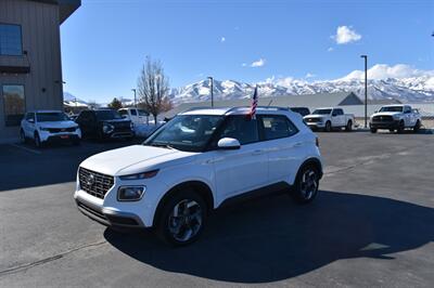 2024 Hyundai VENUE SEL   - Photo 2 - Heber City, UT 84032