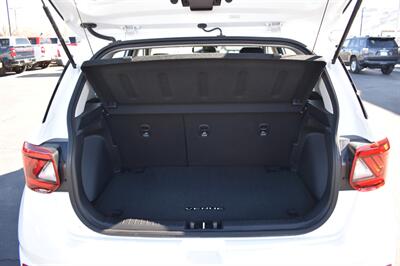 2024 Hyundai VENUE SEL   - Photo 8 - Heber City, UT 84032