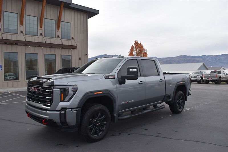 2024 GMC Sierra 3500HD AT4  