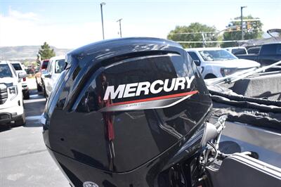 2026 Lowe Fishing Machine 1625 Walk Thru 90hp Mercury 4-Stroke   - Photo 8 - Heber City, UT 84032