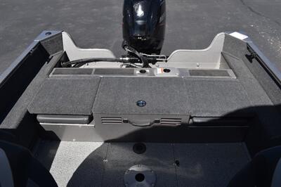 2026 Lowe Fishing Machine 1625 Walk Thru 90hp Mercury 4-Stroke   - Photo 18 - Heber City, UT 84032