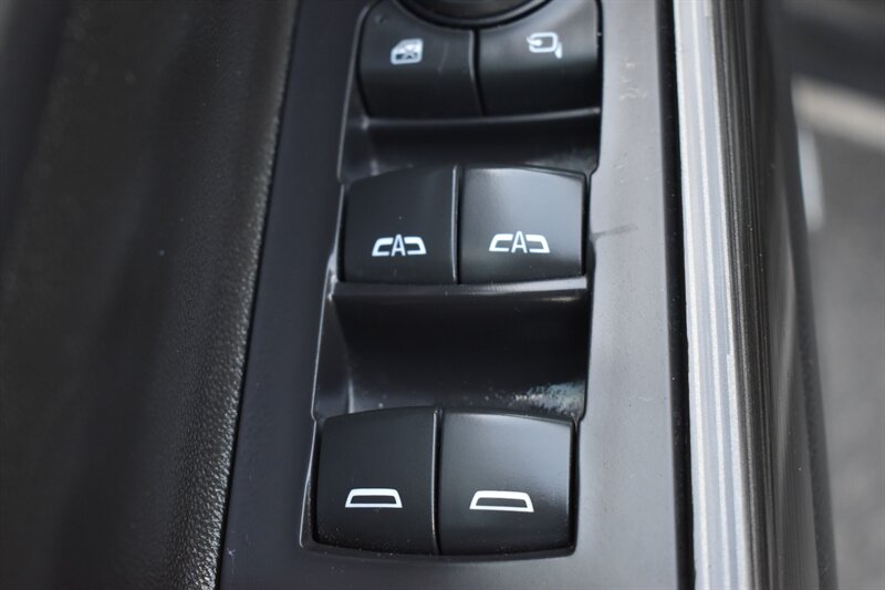 2022 GMC Acadia SLT - Photo 23 - Heber City, UT 84032