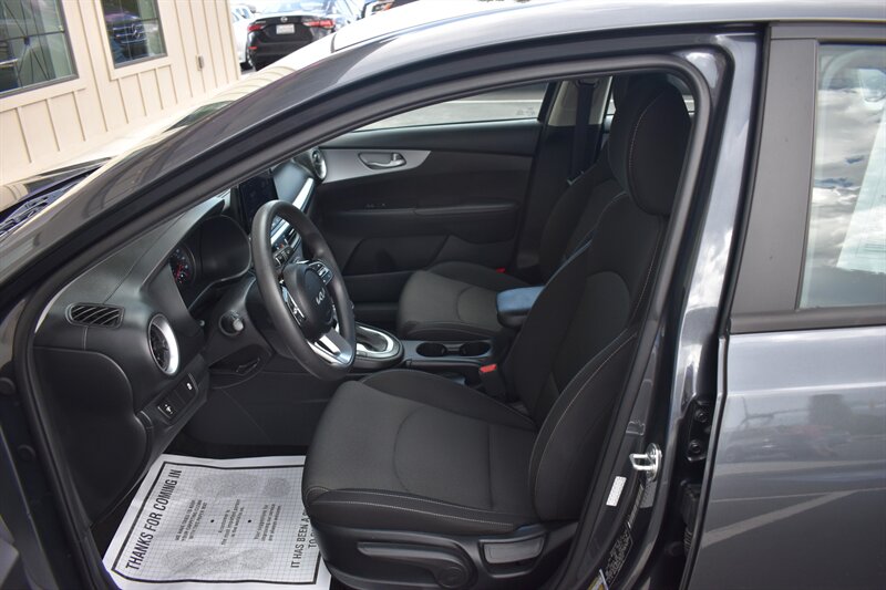 2024 Kia Forte LXS - Photo 12 - Heber City, UT 84032
