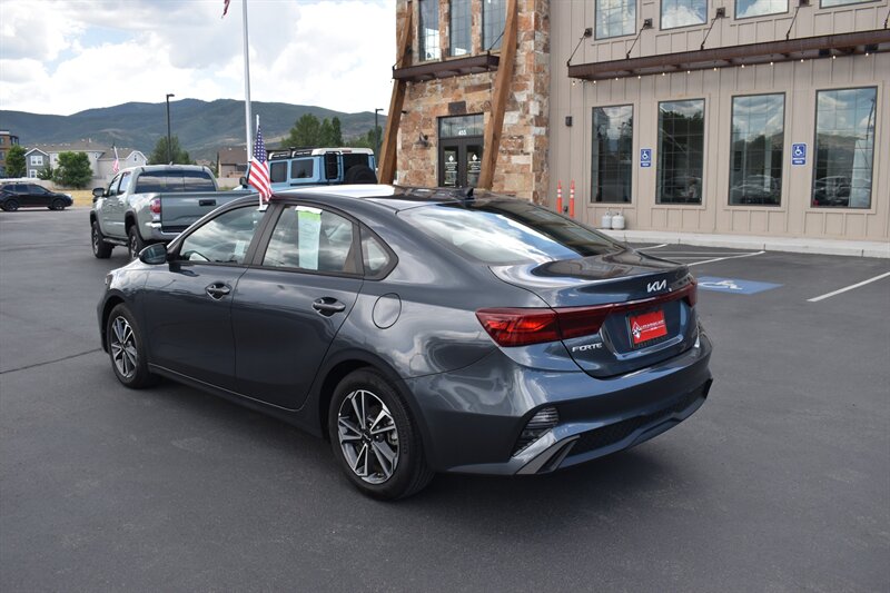 2024 Kia Forte LXS - Photo 6 - Heber City, UT 84032