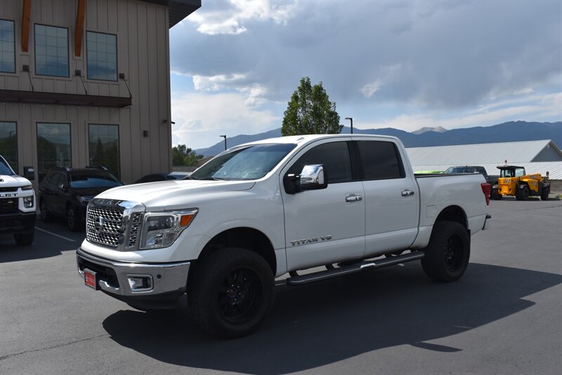 2018 Nissan Titan SL  