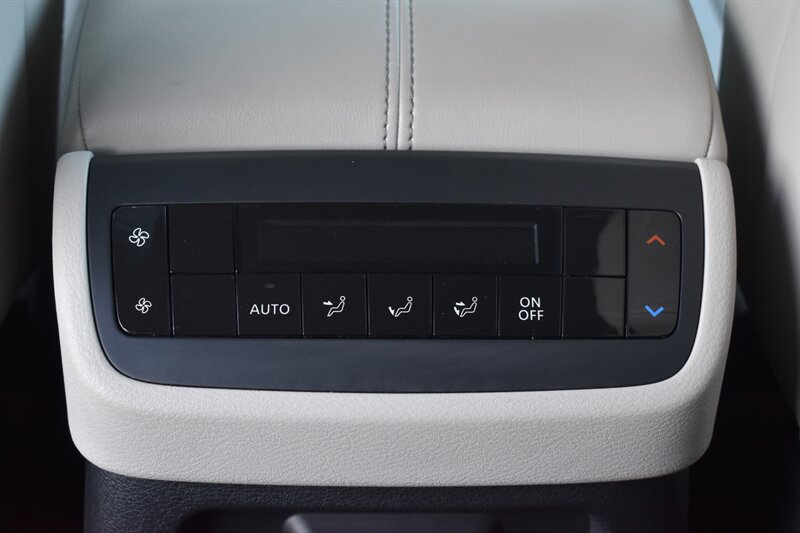 2026 Nissan Pathfinder SL - Photo 17 - Heber City, UT 84032