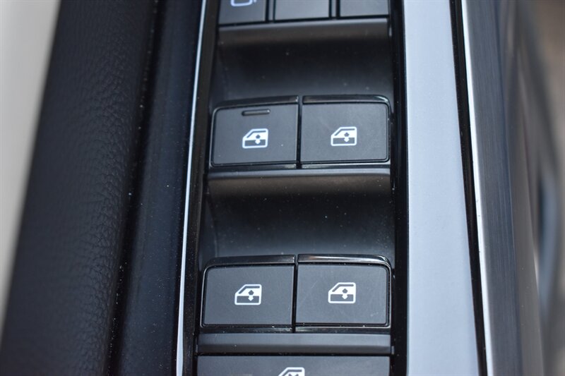 2026 Nissan Pathfinder SL - Photo 23 - Heber City, UT 84032