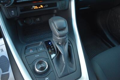 2024 Toyota RAV4 Hybrid LE   - Photo 19 - Heber City, UT 84032