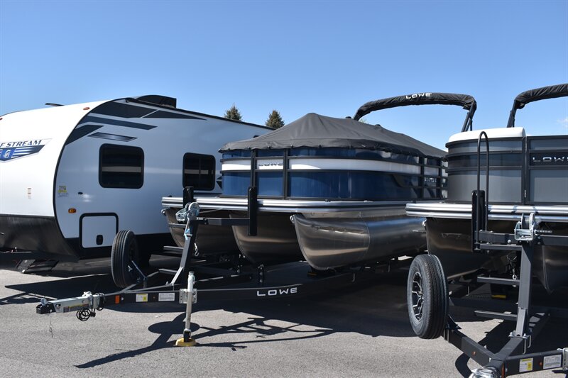 2025 Lowe SS230 Walk Thru Special 150hp  
