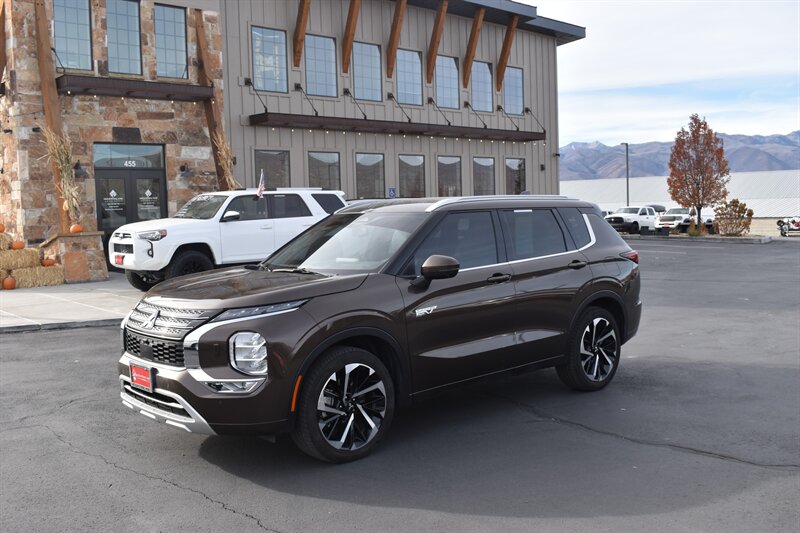 2023 Mitsubishi Outlander PHEV SEL  
