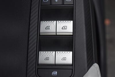 2023 Mitsubishi Outlander PHEV SEL   - Photo 22 - Heber City, UT 84032