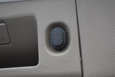 2019 GMC Yukon XL SLT - Photo 11 - Heber City, UT 84032