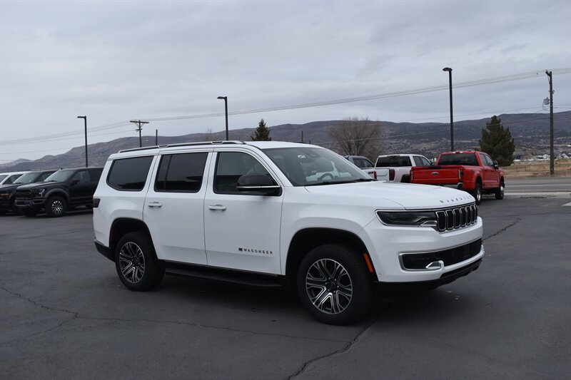 2025 Jeep Wagoneer  