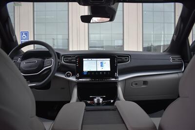 2025 Jeep Wagoneer   - Photo 16 - Heber City, UT 84032