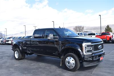 2025 Ford F-450 Super Duty Platinum Truck