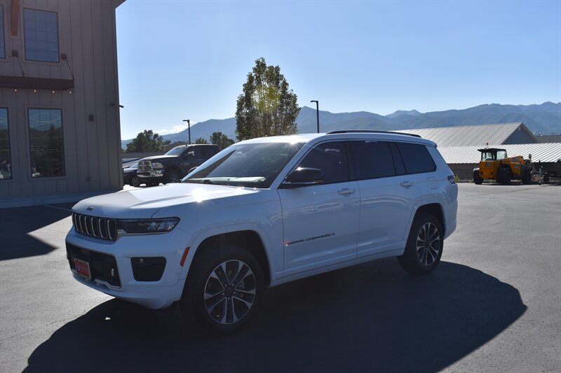 2022 Jeep Grand Cherokee L Overland  