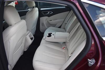 2016 Chrysler 200 Limited   - Photo 11 - Heber City, UT 84032